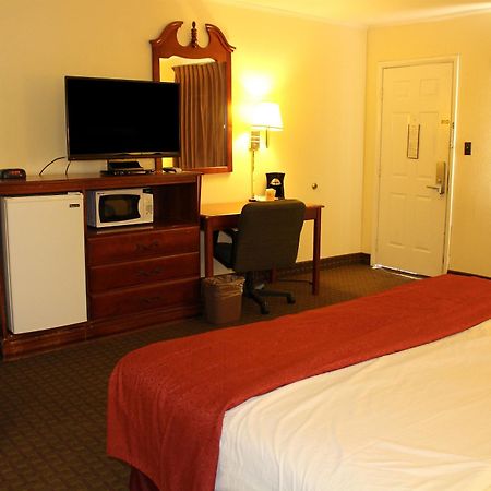 Lake View Inn & Suites Killen Zewnętrze zdjęcie